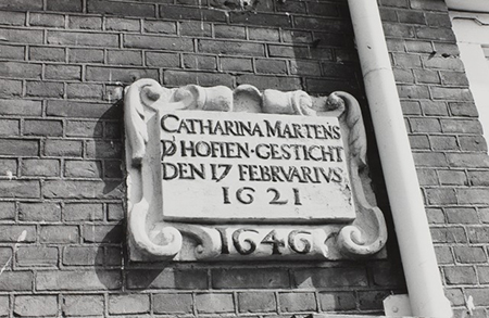 de gevelsteen van het Cathrijn Maartensdochterhof